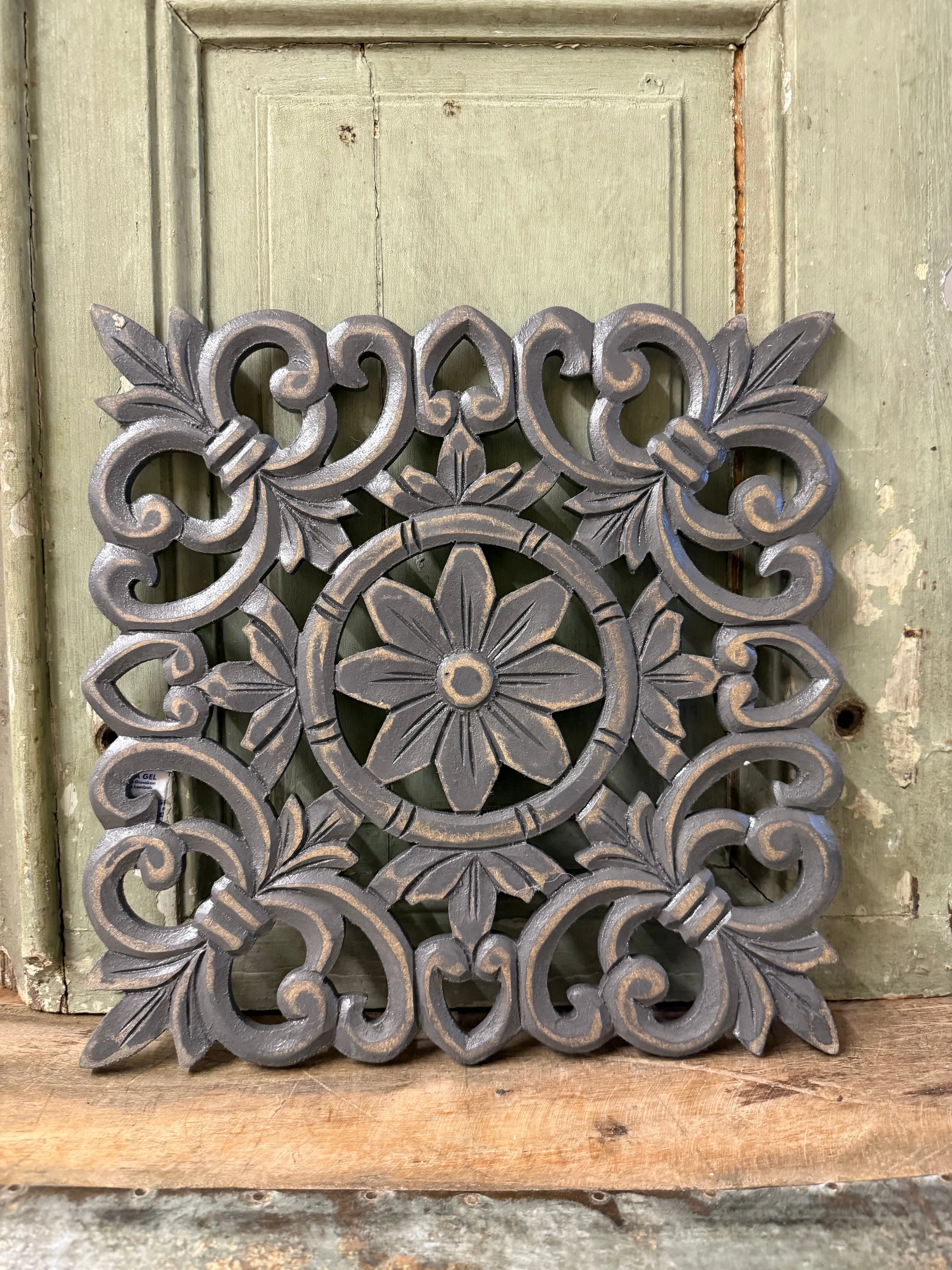 *OFFER* Square Plaque - 2 colours & 2 sizes